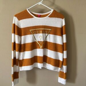 Guess Y2K retro sweater. In very good condition. Size small. Gold and white.